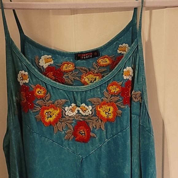 T Party NWOT BOHO Size L Uneven Hem Dress - Picture 2 of 6